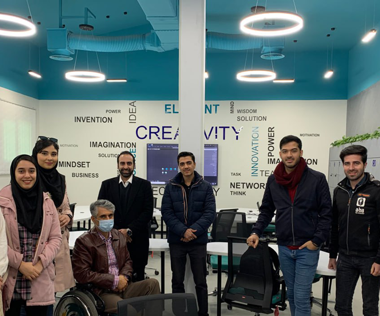 بازدید علمی اعضای انجمن علمی دانشجویی فناوری اطلاعات دانشگاه تربیت مدرس از شرکت فناوری اطلاعات و ارتباطات مهیمن 