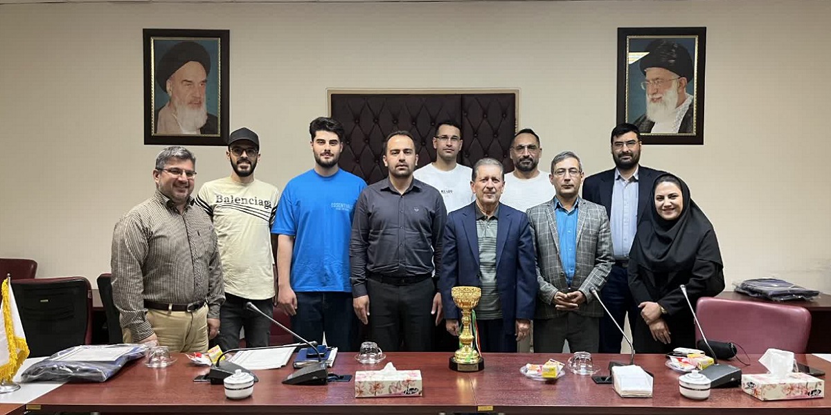 تقدیر از دانشجویان تیم والیبال دانشکده کشاورزی